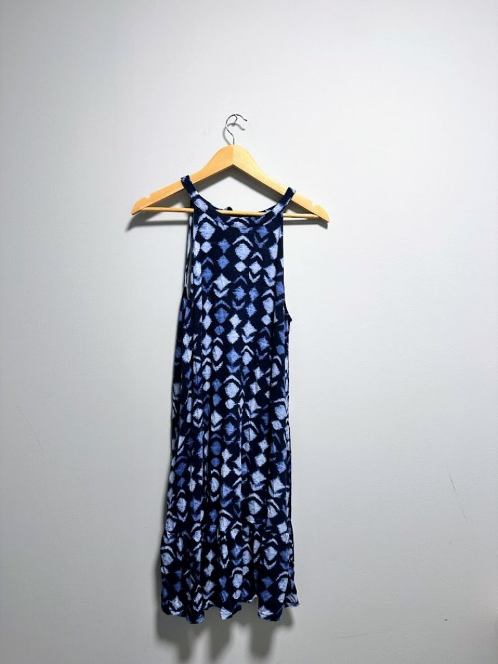 Time & Tru Women's Blue Geometric Knit Halter Dress Ruffle Bottom Hem